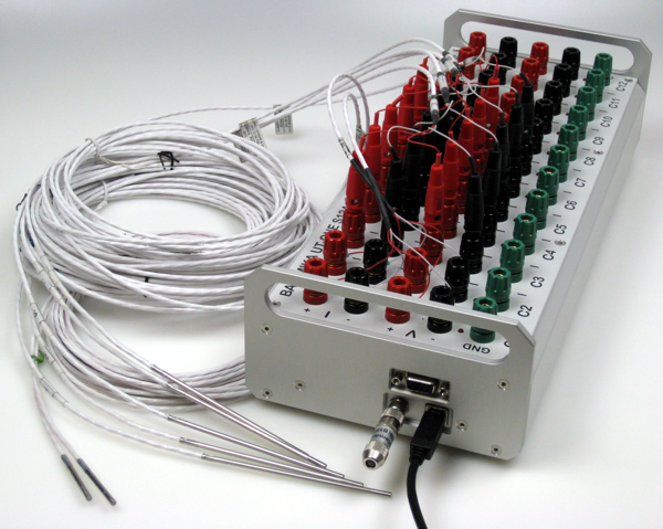 UT-ONE S12A with connected seven Pt100 probes and Ambient probe